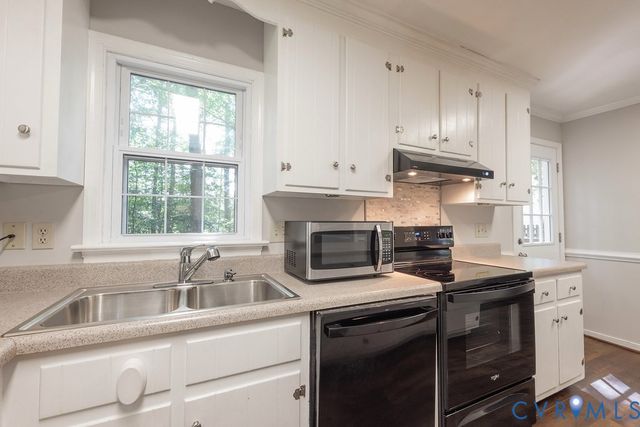 3401 Quail Hill Dr, Midlothian, VA 23112