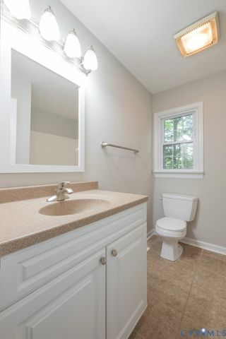 3401 Quail Hill Dr, Midlothian, VA 23112