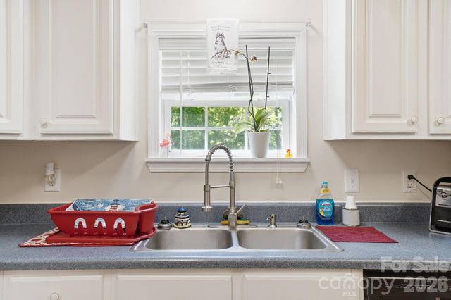 286 Battleground Road, Grover, NC 28073