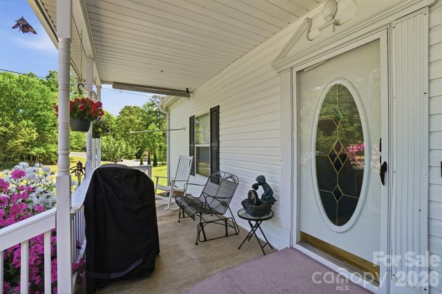 286 Battleground Road, Grover, NC 28073