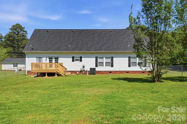 286 Battleground Road, Grover, NC 28073
