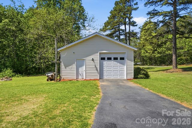 286 Battleground Road, Grover, NC 28073