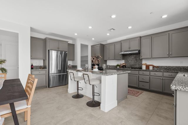 4288 Crescent Way, Folsom, CA 95630