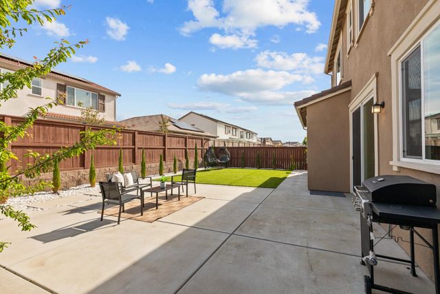 4288 Crescent Way, Folsom, CA 95630