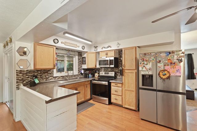 310 Berrendo Ln, Stockton, CA 95207