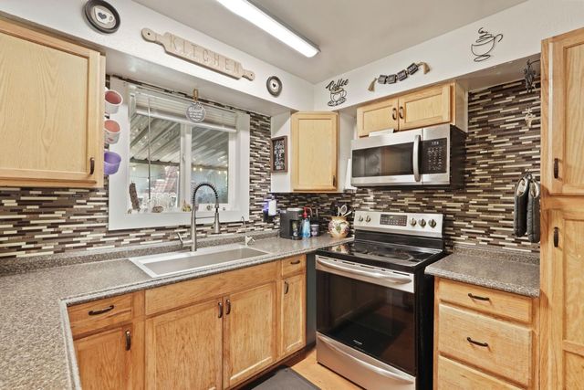310 Berrendo Ln, Stockton, CA 95207