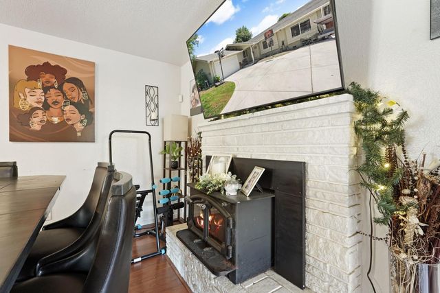 310 Berrendo Ln, Stockton, CA 95207
