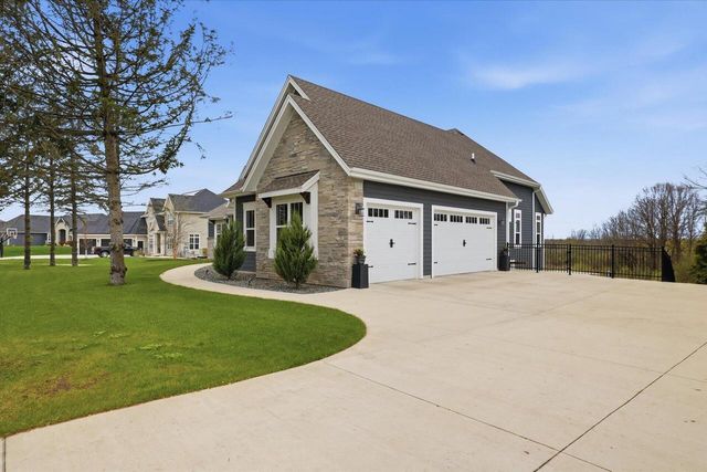 W130N11907 Harvest RIDGE, Germantown, WI 53022