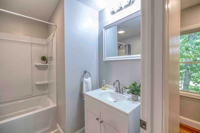 112 Dewolf St, New Bedford, MA 02740