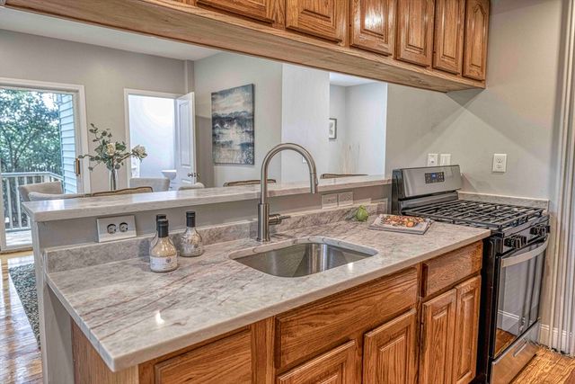 112 Dewolf St, New Bedford, MA 02740