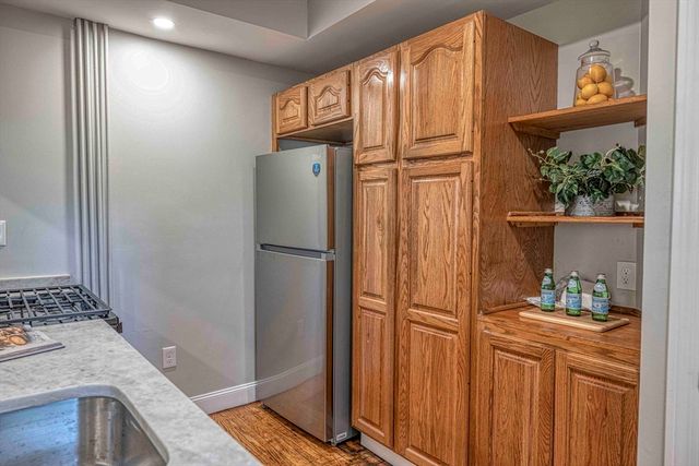 112 Dewolf St, New Bedford, MA 02740