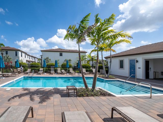 223 SW 159th Terrace, Pembroke Pines, FL 33027
