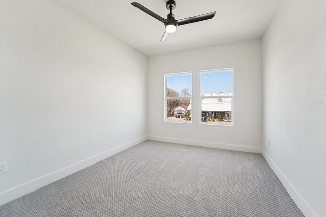 320 E Main Street, La Porte, TX 77571