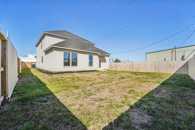 320 E Main Street, La Porte, TX 77571