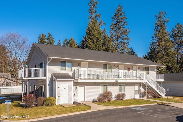 723 E Whispering Pines LN, APT 19, Coeur d'Alene, ID 83815 property photo