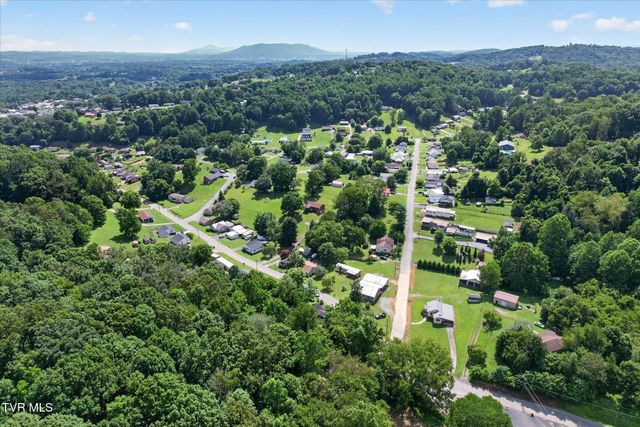 424 Lucy Road, Kingsport, TN 37660