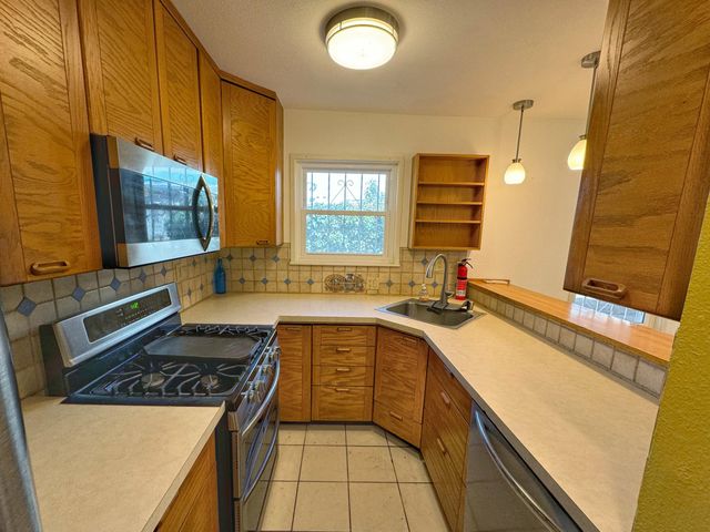 2111 New York Avenue SW, Albuquerque, NM 87104