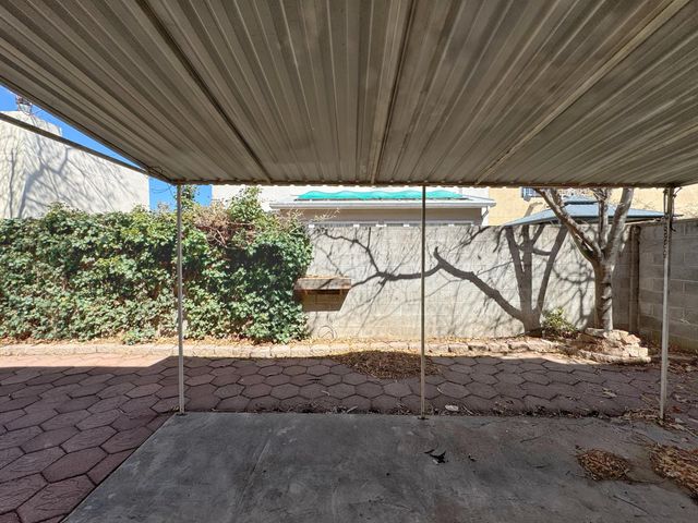 2111 New York Avenue SW, Albuquerque, NM 87104