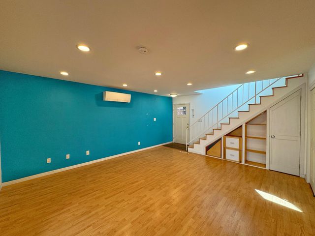 2111 New York Avenue SW, Albuquerque, NM 87104