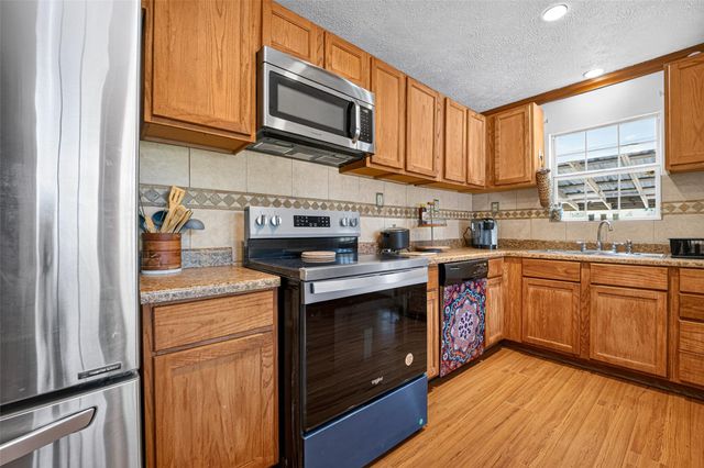 370 County Road 1333, Liberty, TX 77575