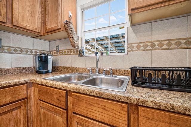 370 County Road 1333, Liberty, TX 77575