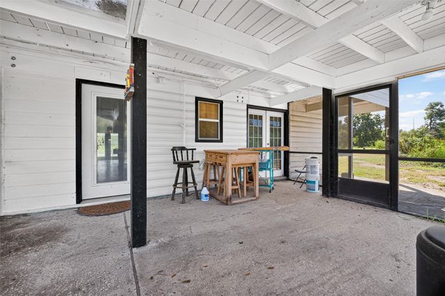 370 County Road 1333, Liberty, TX 77575