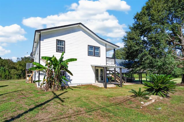 370 County Road 1333, Liberty, TX 77575