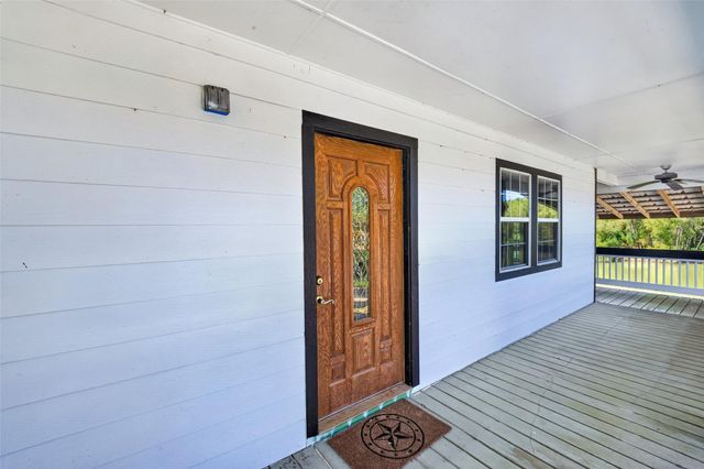 370 County Road 1333, Liberty, TX 77575