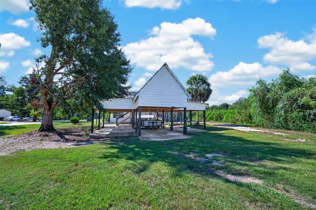 370 County Road 1333, Liberty, TX 77575