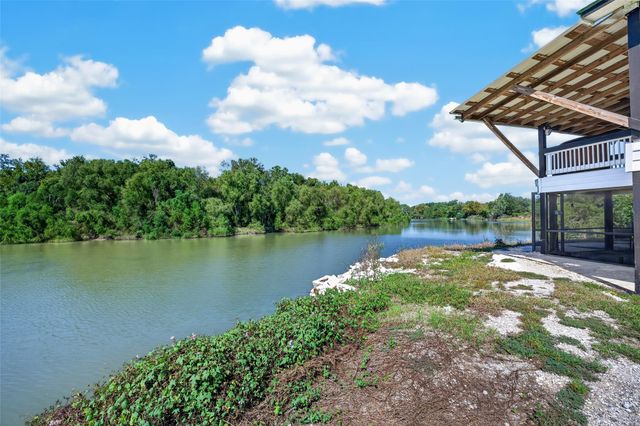 370 County Road 1333, Liberty, TX 77575