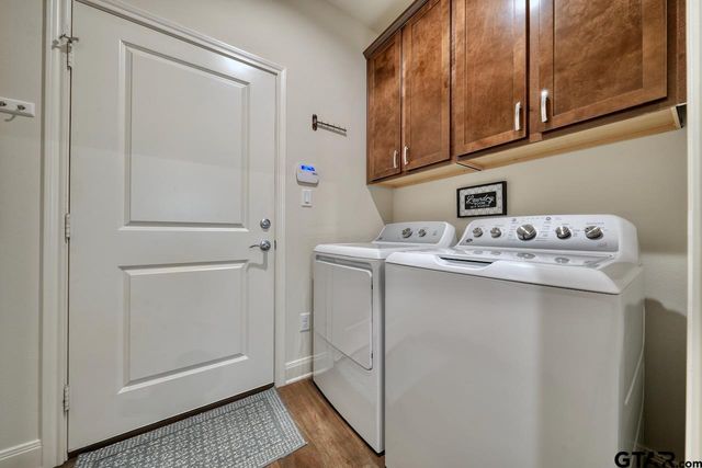 6111 Hamilton Meadows Way, Tyler, TX 75703