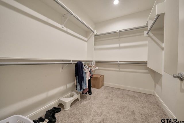 6111 Hamilton Meadows Way, Tyler, TX 75703