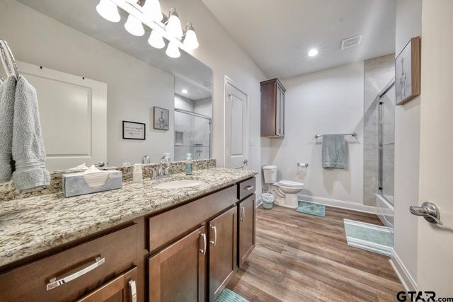 6111 Hamilton Meadows Way, Tyler, TX 75703