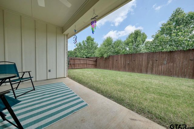 6111 Hamilton Meadows Way, Tyler, TX 75703