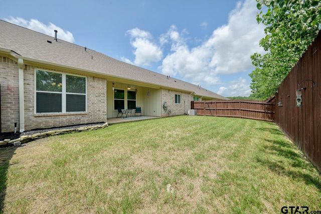 6111 Hamilton Meadows Way, Tyler, TX 75703
