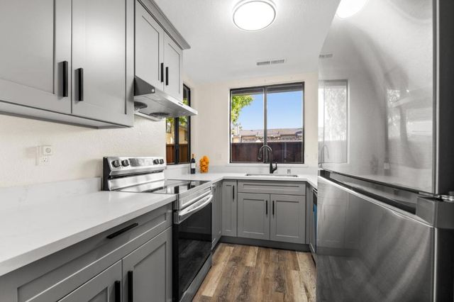 6043 Joaquin Murieta Avenue B, Newark, CA 94560