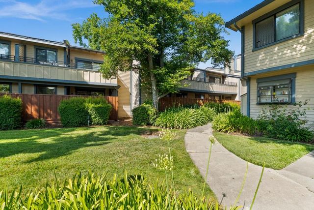 6043 Joaquin Murieta Avenue B, Newark, CA 94560