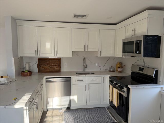 1 East Main Street, Huntington, NY 11743