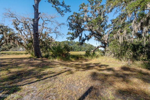 351 Brickyard Point Road, Beaufort, SC 29907