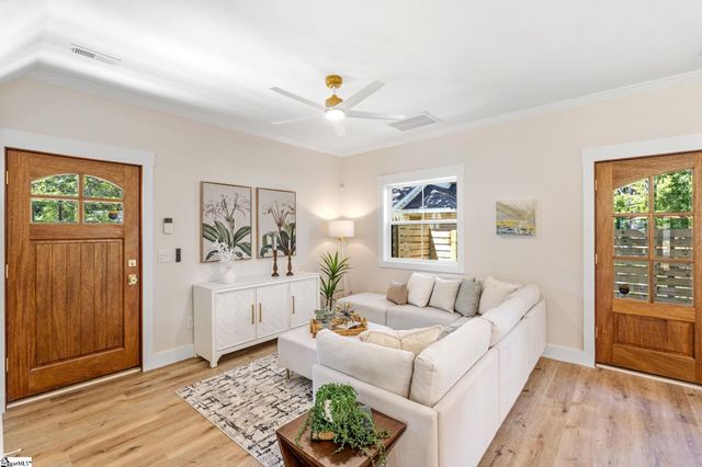 5 Winn Street, Greenville, SC 29601