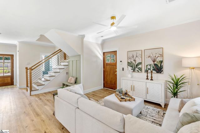 5 Winn Street, Greenville, SC 29601