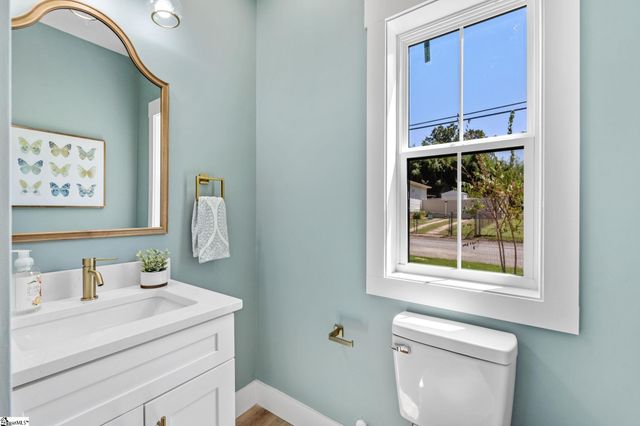 5 Winn Street, Greenville, SC 29601