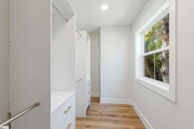 5 Winn Street, Greenville, SC 29601