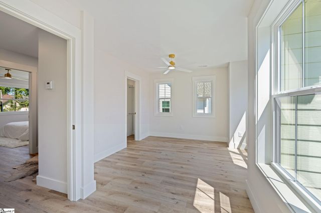 5 Winn Street, Greenville, SC 29601