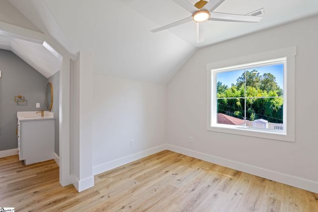 5 Winn Street, Greenville, SC 29601