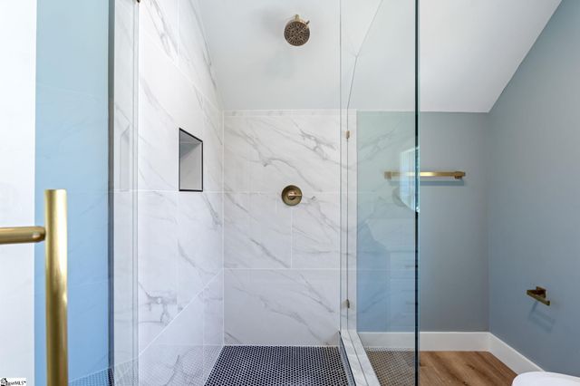 5 Winn Street, Greenville, SC 29601