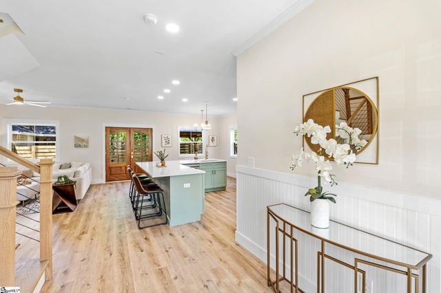 5 Winn Street, Greenville, SC 29601