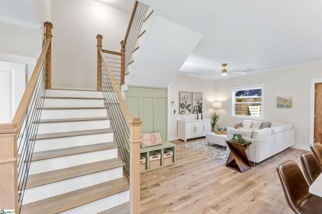 5 Winn Street, Greenville, SC 29601