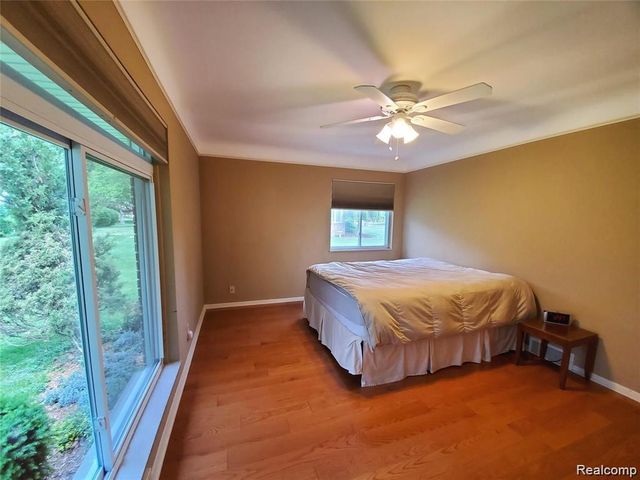 7124 Elmwood Drive, Grand Blanc, MI 48439