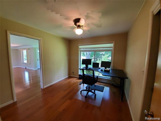 7124 Elmwood Drive, Grand Blanc, MI 48439